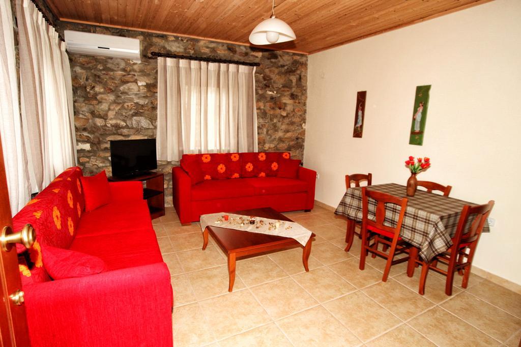 Mirtofiton Traditional Apartments Tsikrikonis מראה חיצוני תמונה